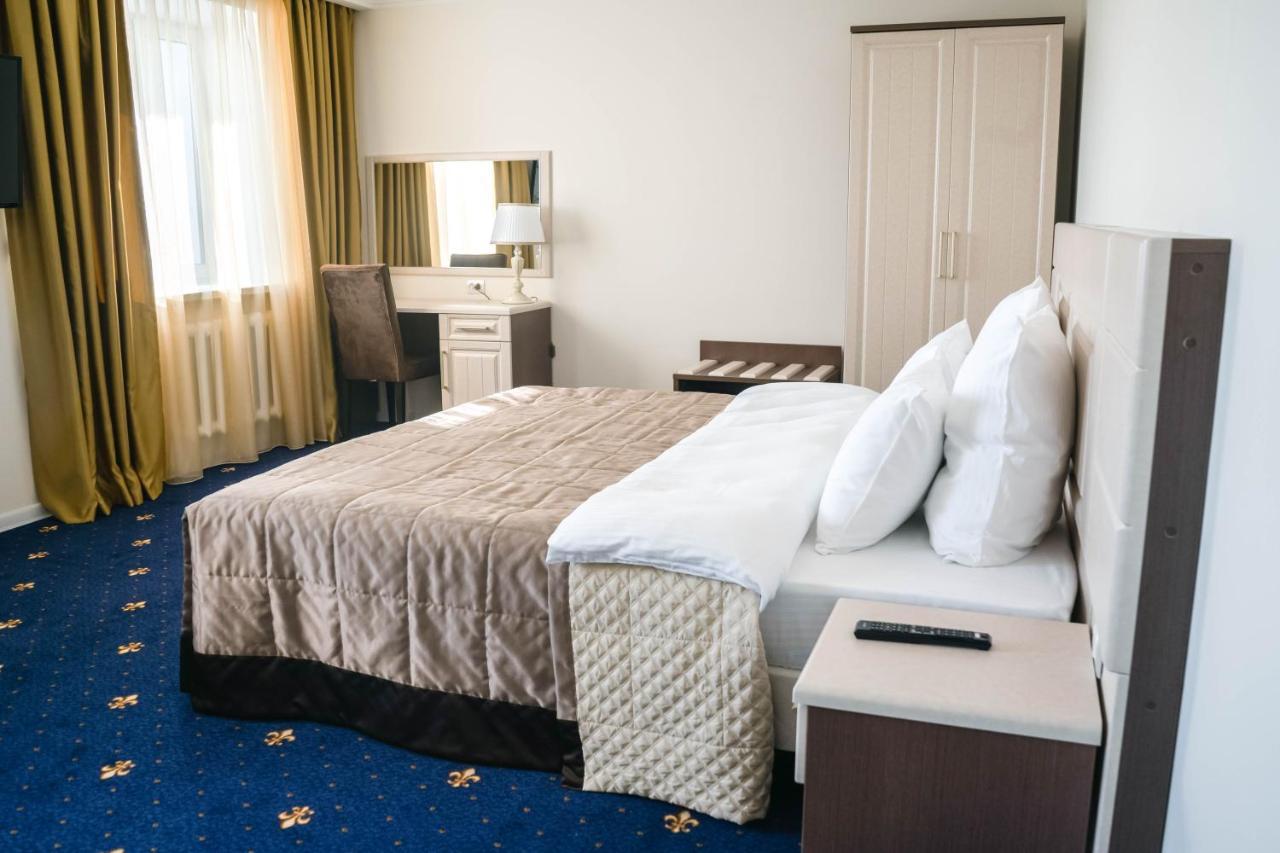 Dostyq Kokshetau Hotel Bagian luar foto