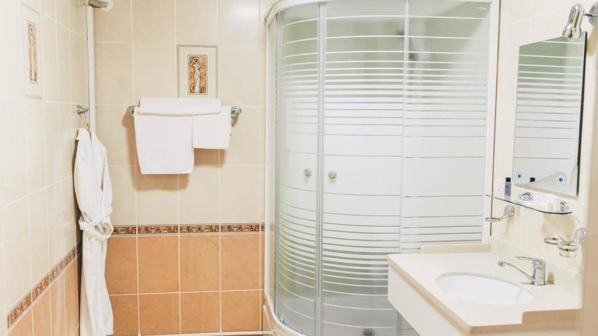 Dostyq Kokshetau Hotel Bagian luar foto