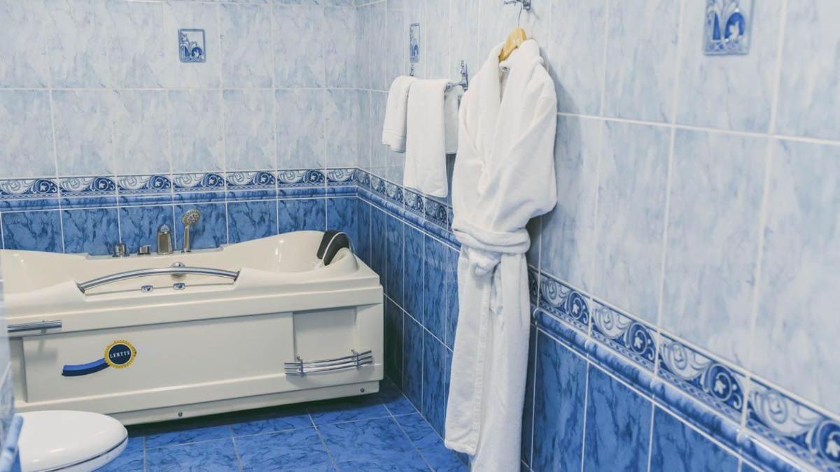Dostyq Kokshetau Hotel Bagian luar foto