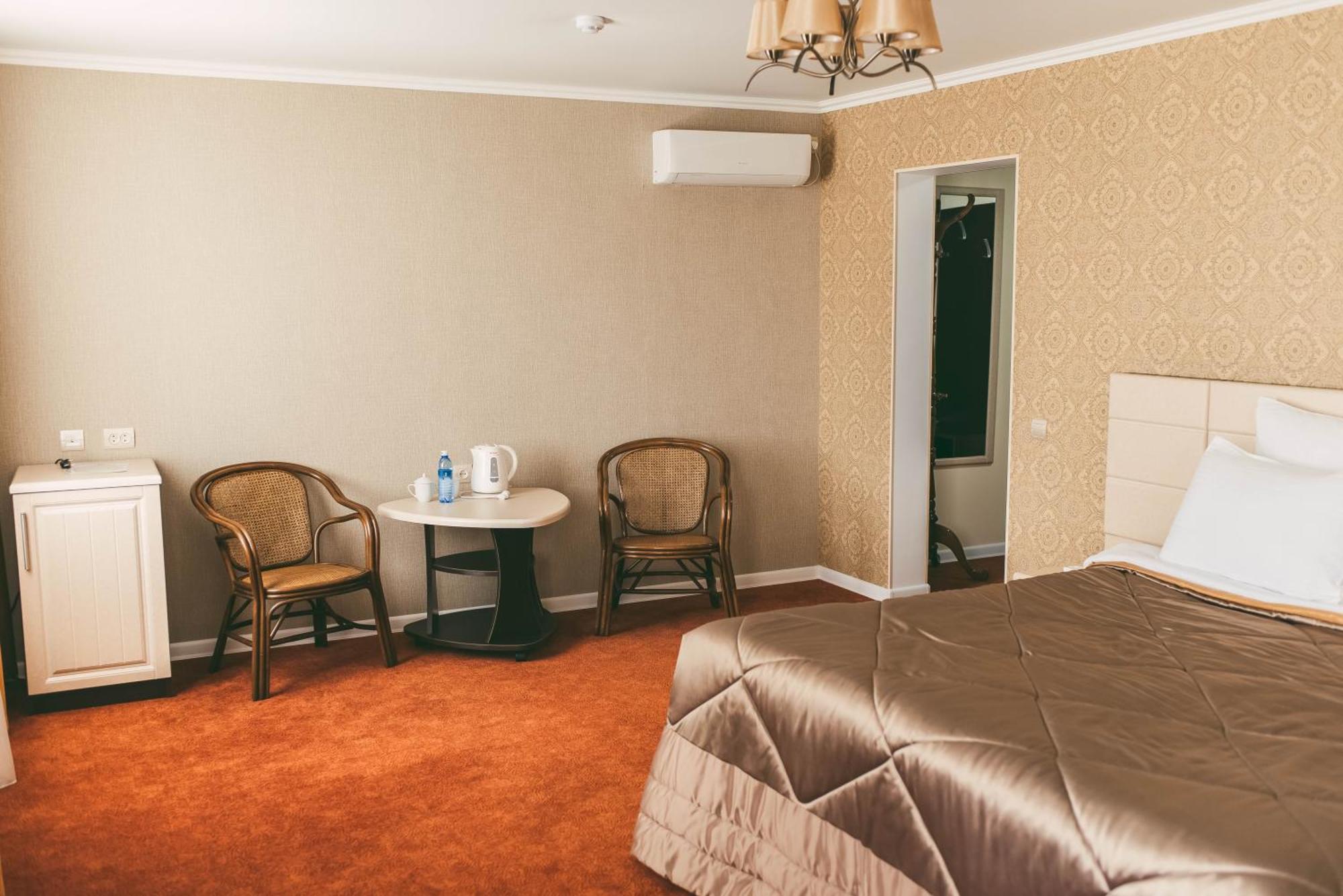 Dostyq Kokshetau Hotel Bagian luar foto